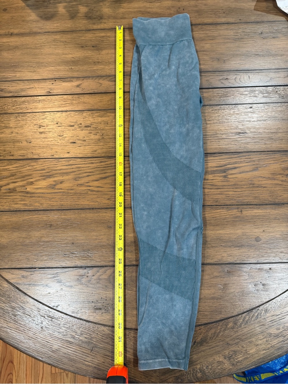 PINK Victoria's Secret Kids Seamless High-Waist Slate Gray Leggings - Picture 5 of 8